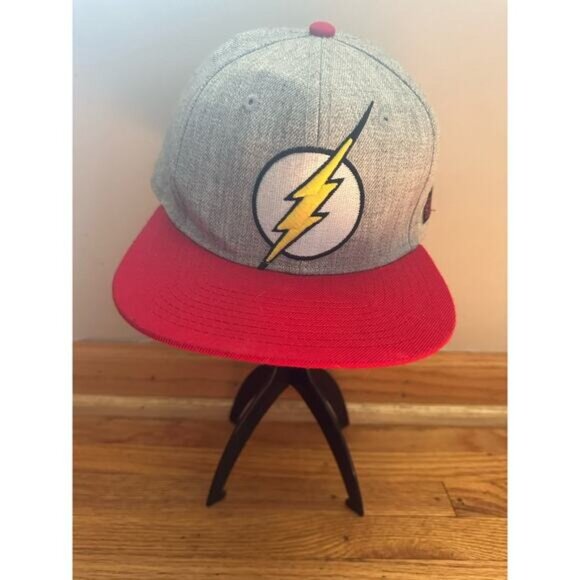 DC Comics The Flash Gray & Red Snapback Hat Adjustable Cotton For Adults - Picture 4 of 7